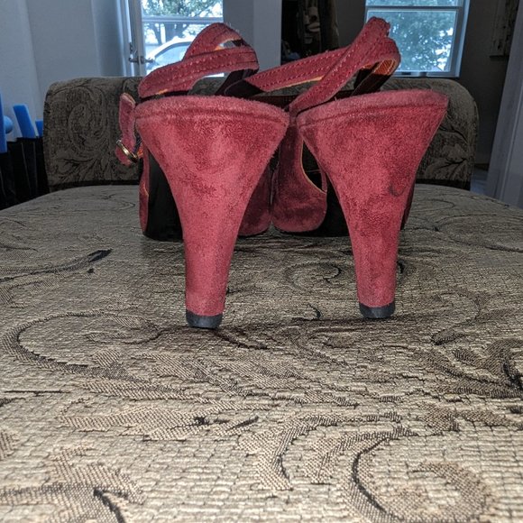 Authentic Red Suede Christian Dior Ankle Wrap Slingback 3'25 Heels - Picture 7 of 7